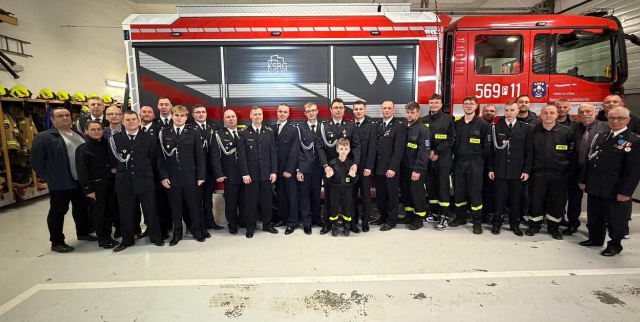 Nowe władze i podsumowanie roku w OSP Chocz. Jednogłośne absolutorium i wyróżnieni