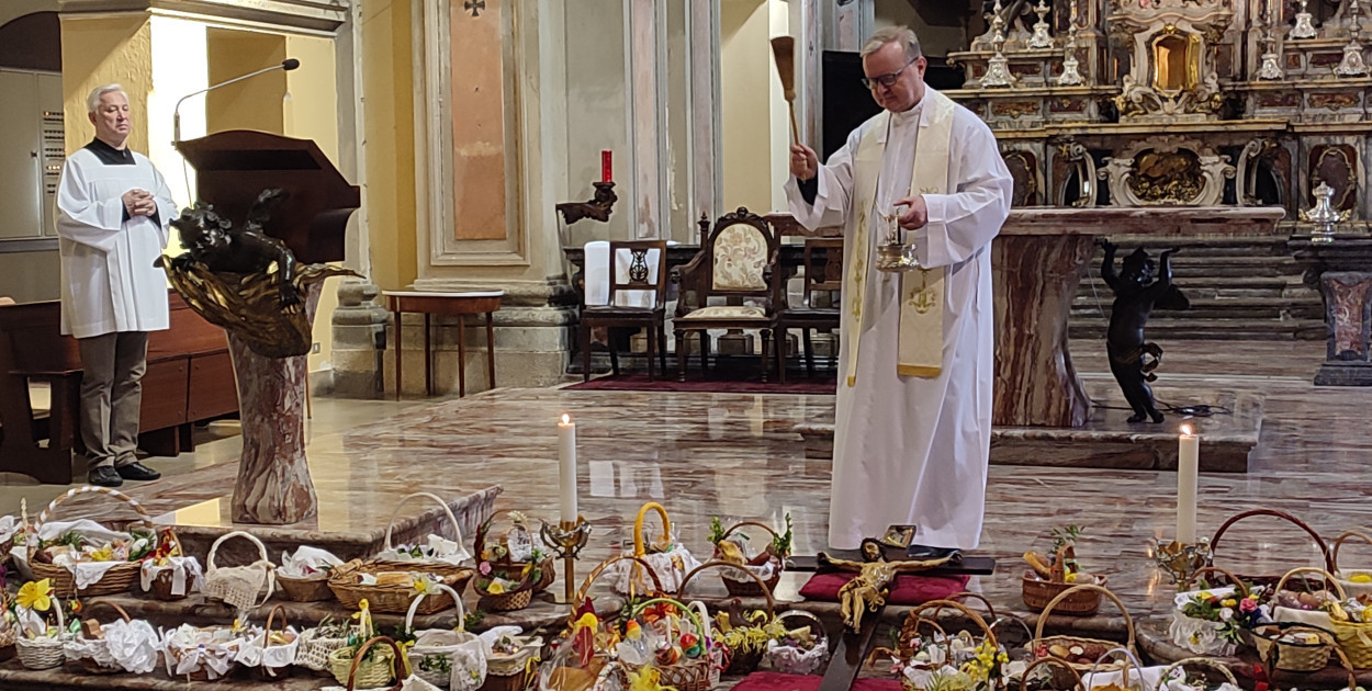 Od rana do popołudnia. Godziny święcenia pokarmów w parafiach powiatu