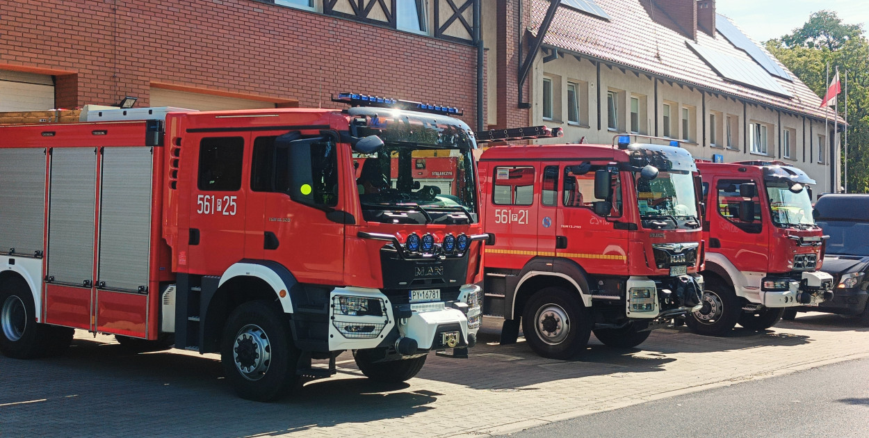 Groźny pożar w Kowalewie. W akcji kilka zastępów straży