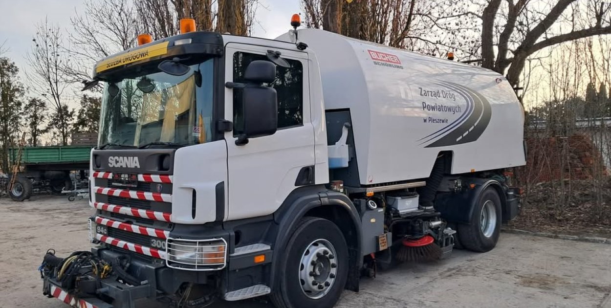 Powiat kupił samochód do mycia ulic. Które jezdnie będą nią sprzątane?